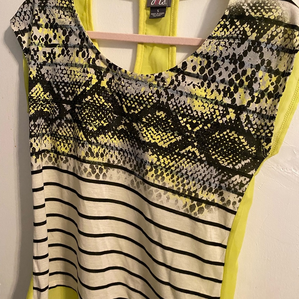 Fluorescent